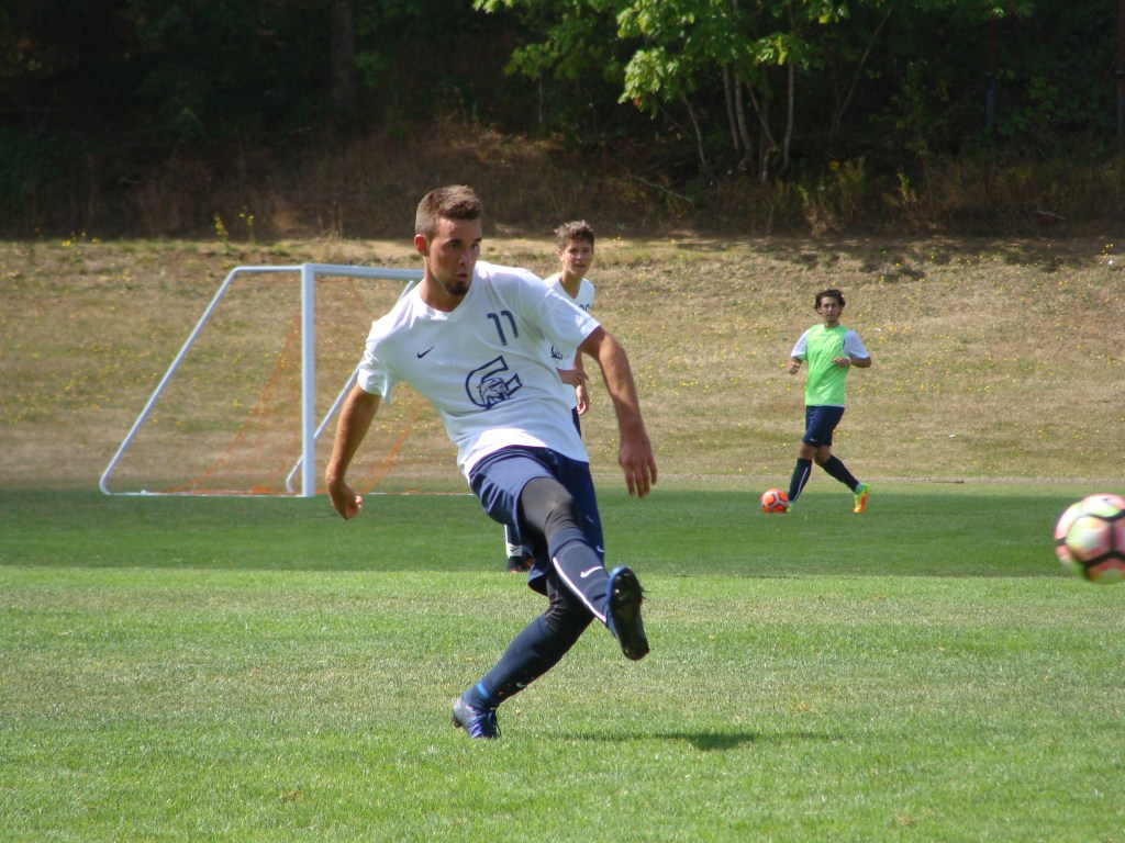 Muir, Cross, Silva and Corban Freshman Adjusting To College&nbsp;Soccer