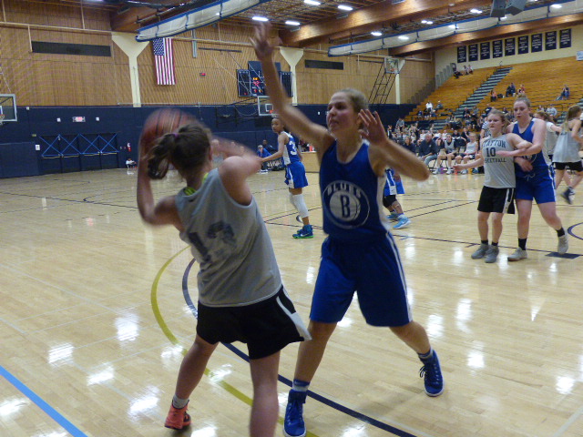 PHOTO GALLERY: Stayton Girls Basketball At George Fox University&nbsp;Tourney